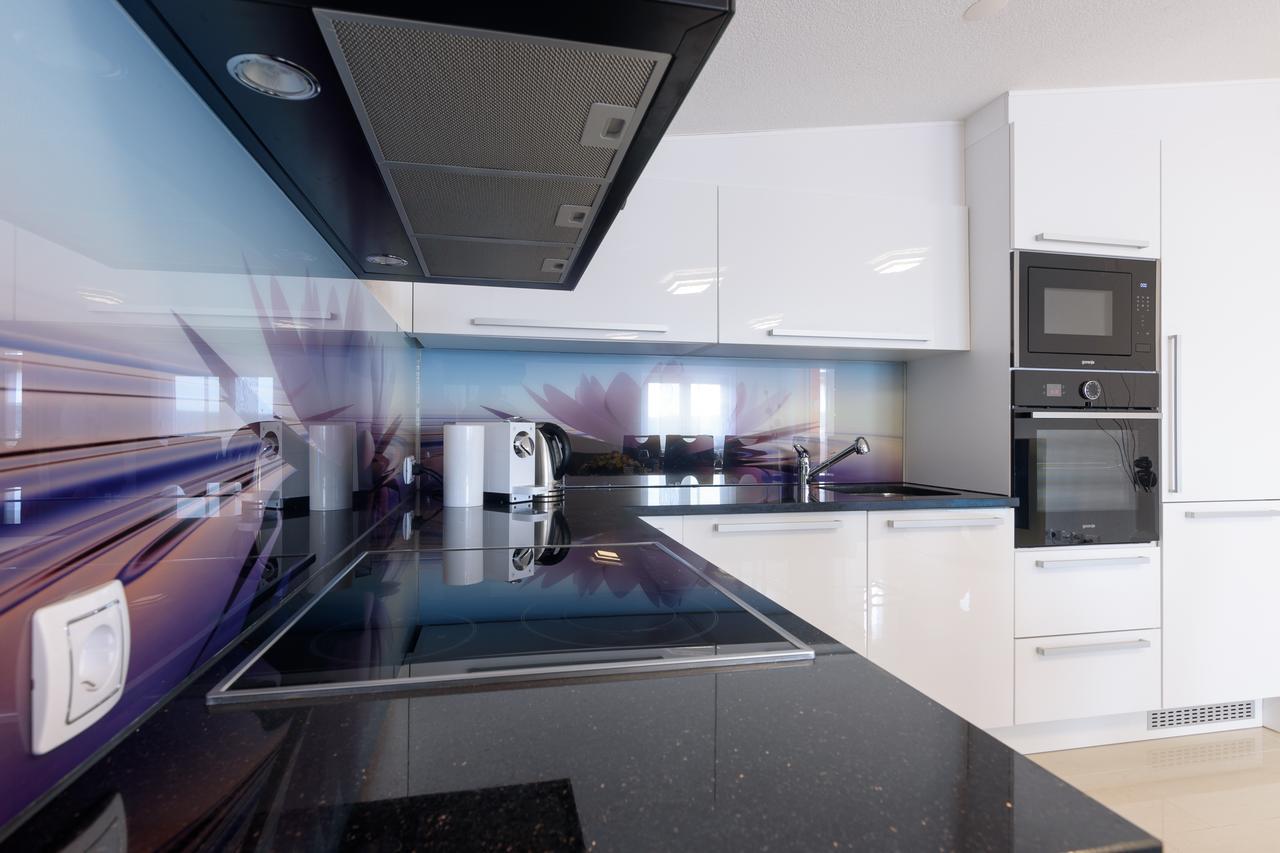 Studio Apartment Maslina Горни-Карин Экстерьер фото